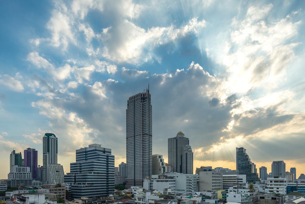 Silom City Hotel Bangkok Exterior photo